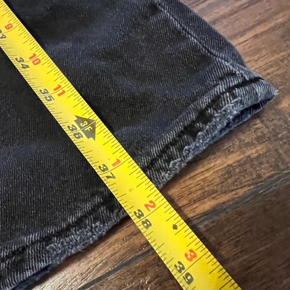 American Eagle Outfitters High Wasted Cropped Distressed Black Jeans - Picture 4 of 5